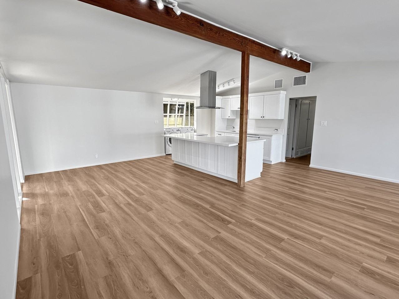 1115 N Brand Blvd #1 - Photo 4 of 19