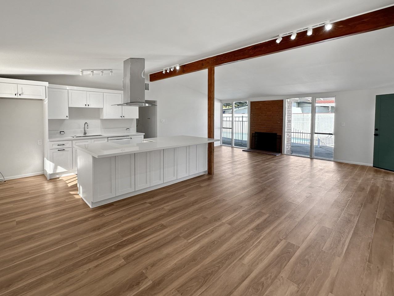 1115 N Brand Blvd #1 - Photo 5 of 19