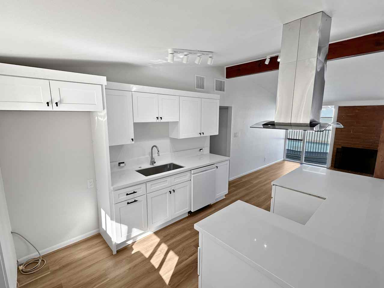 1115 N Brand Blvd #1 - Photo 7 of 19