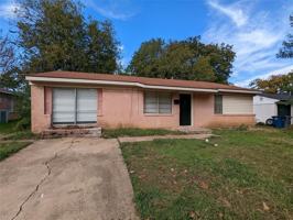 featured image of 3827 Black Oak Dr