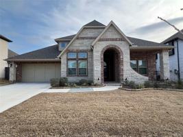 featured image of 832 Blue Yucca Ln