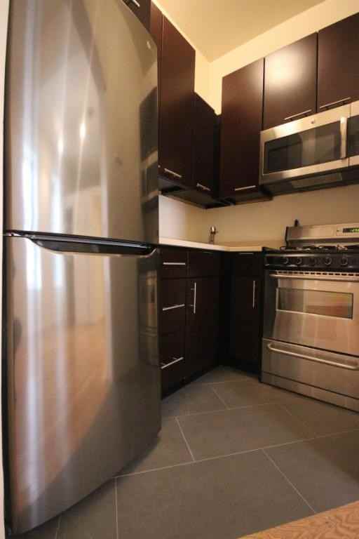 101 W 86th St - Photo 3 of 8