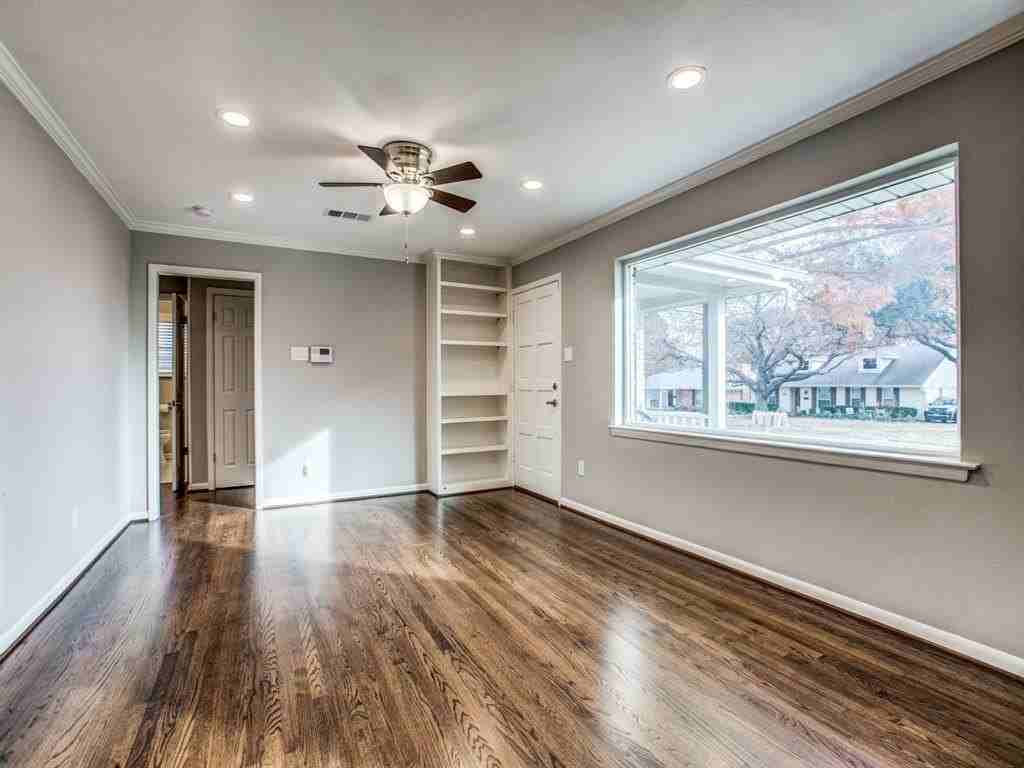 720 James Dr - Photo 4 of 22