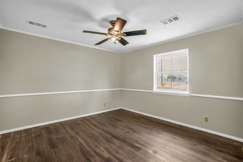 1151 N Stodghill Rd - Photo 3 of 36