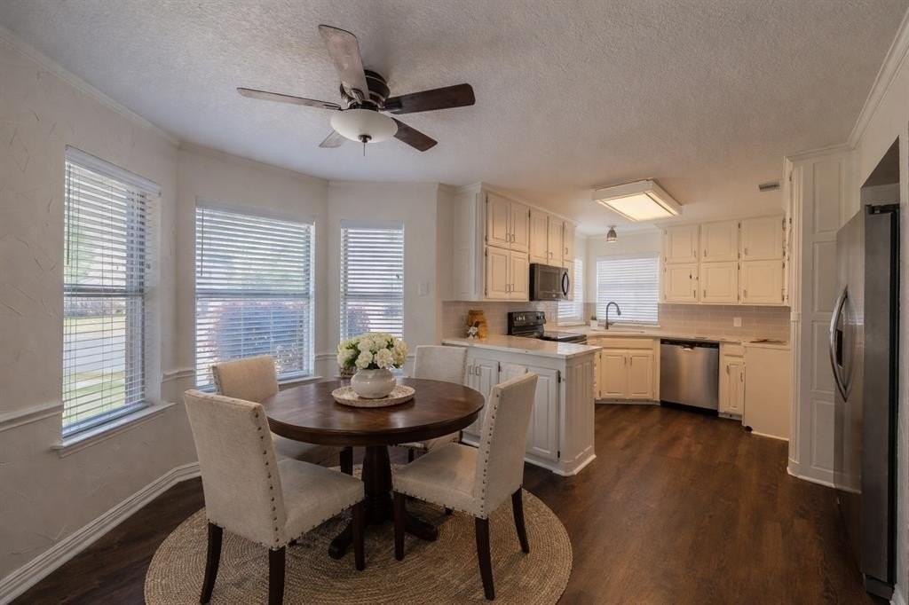 728 W Park Dr - Photo 6 of 31