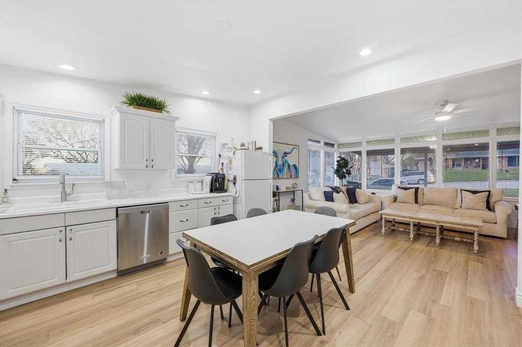 5301 Slate St - Photo 4 of 29