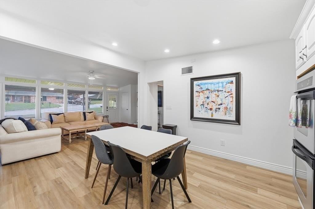 5301 Slate St - Photo 5 of 29