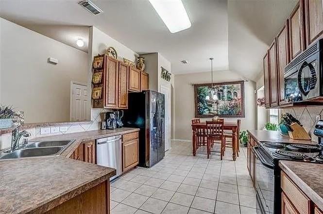 2601 Prescotte Pointe - Photo 5 of 21