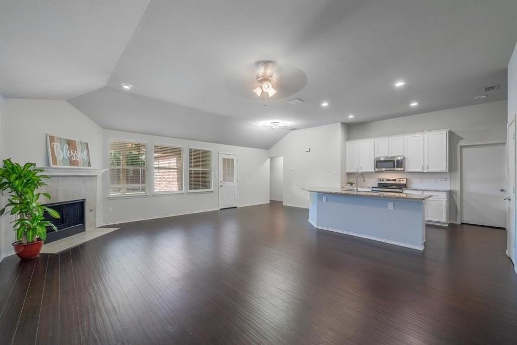 5816 Mariposa Dr - Photo 2 of 32