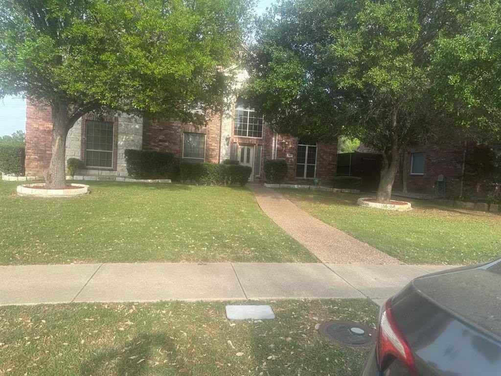 7578 Seawood Dr - Photo 3 of 33
