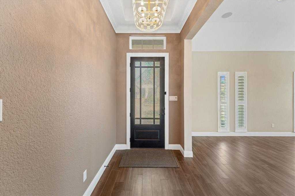 1026 Asbury Dr - Photo 2 of 29