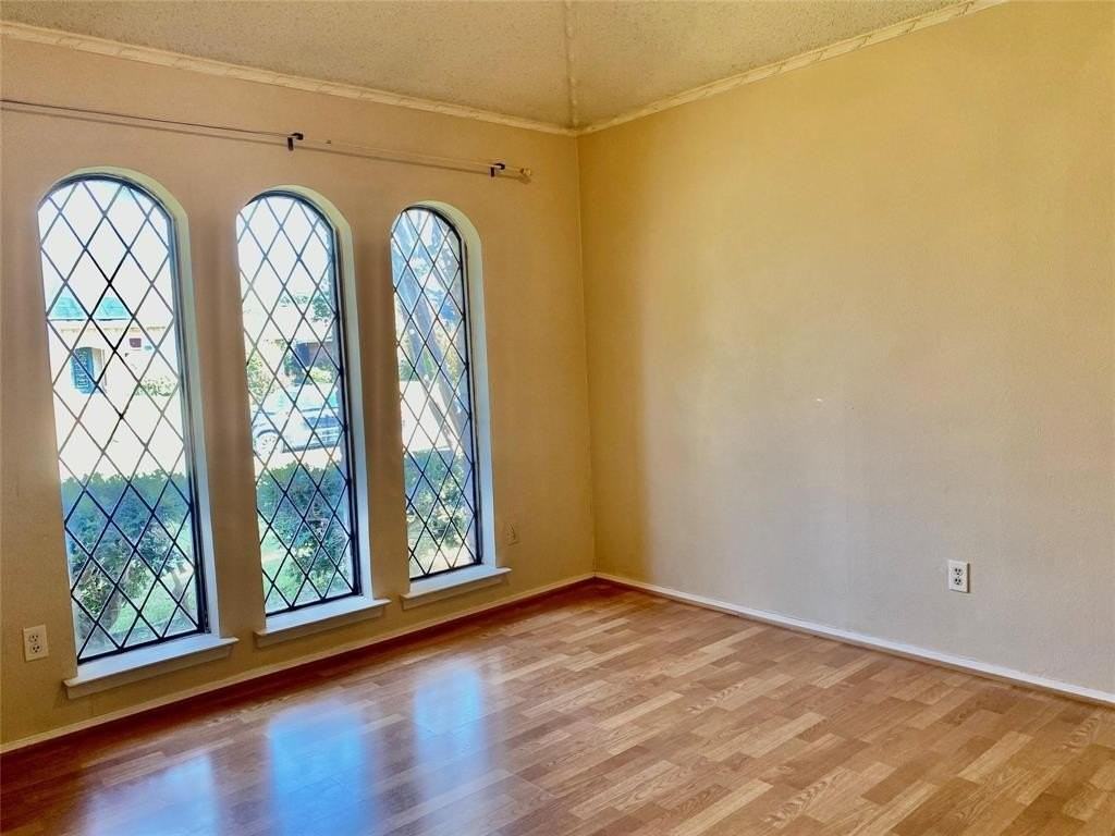 1700 Copper Creek Dr - Photo 2 of 11