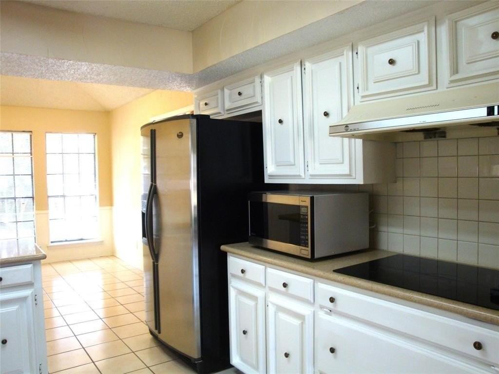 1700 Copper Creek Dr - Photo 5 of 11