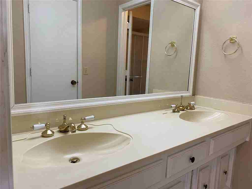 1700 Copper Creek Dr - Photo 7 of 11