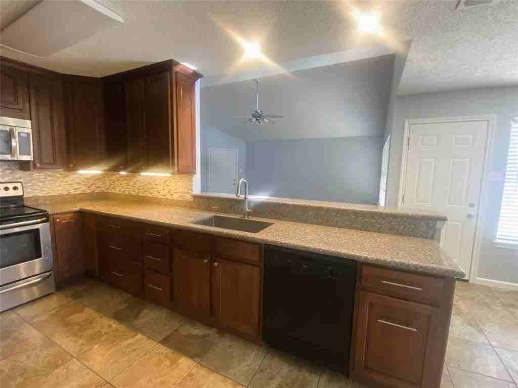 537 Parkway Blvd - Photo 7 of 19