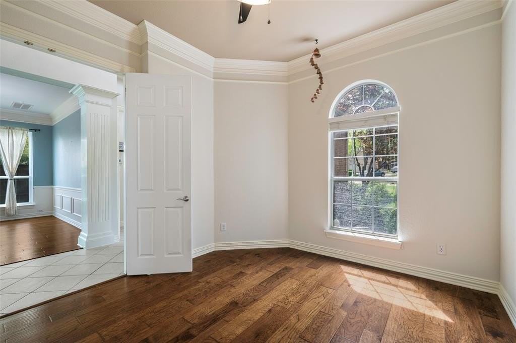 4120 Abigail Dr - Photo 3 of 25