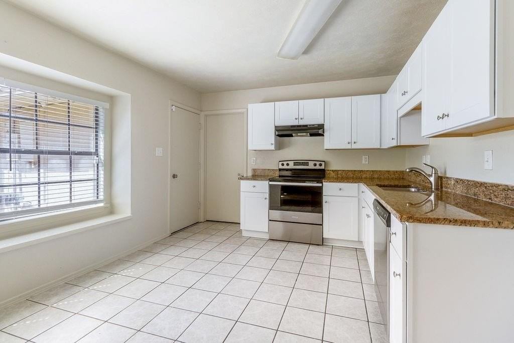 452 Matterhorn St - Photo 4 of 16