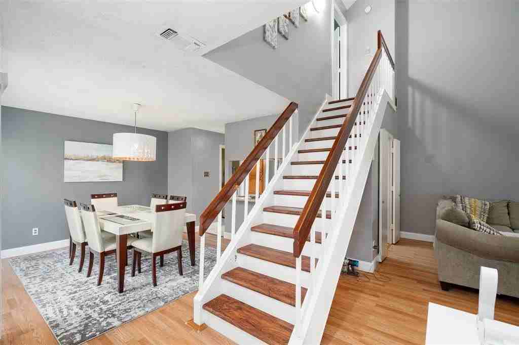 2510 Centaurus Dr - Photo 7 of 28