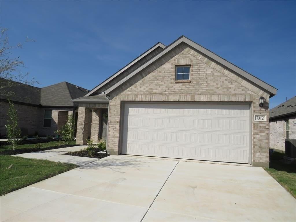 7312 Spicebush Dr - Photo 3 of 30