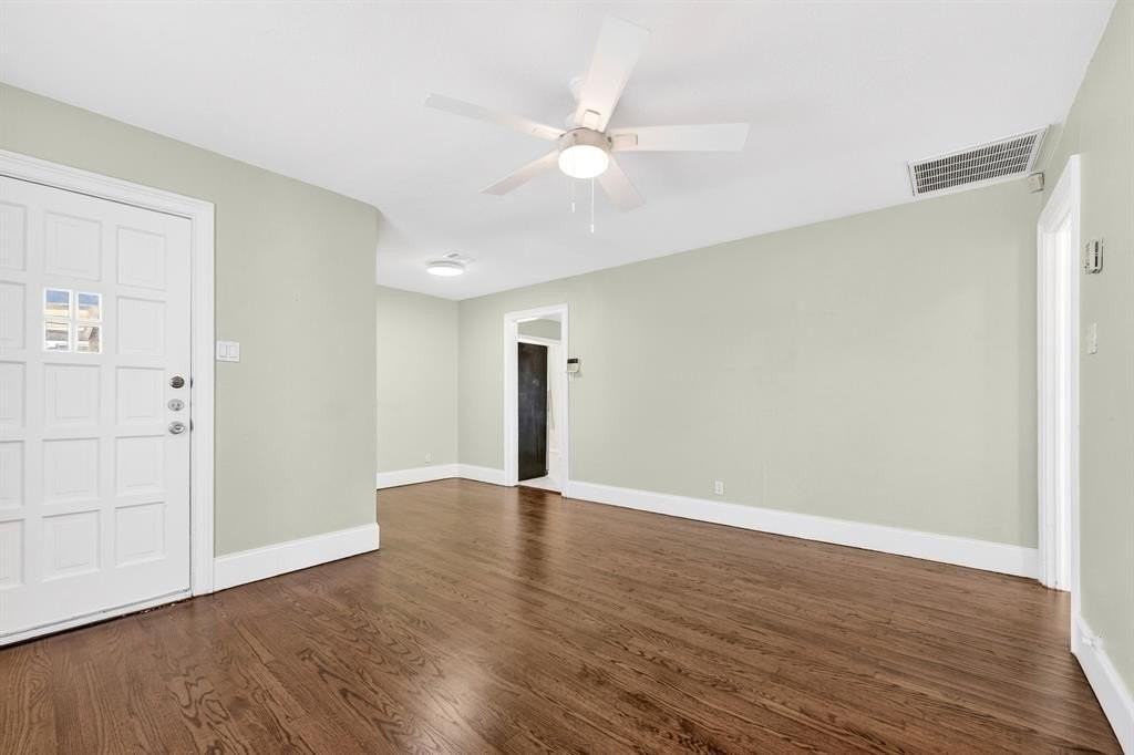 10922 Castolon Dr - Photo 6 of 30