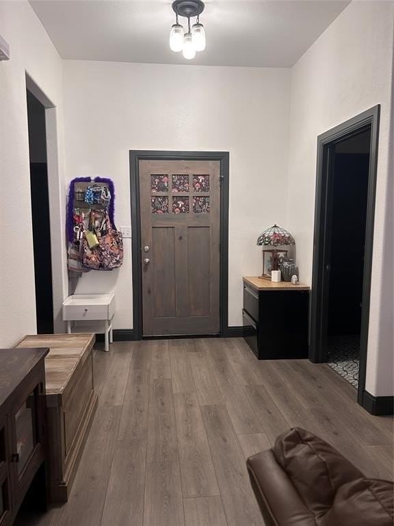 324 Bronco Dr - Photo 4 of 17