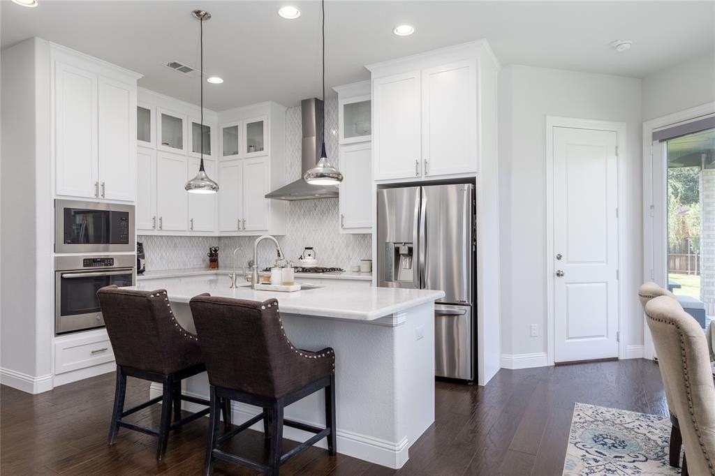 8605 Portola Dr - Photo 7 of 36