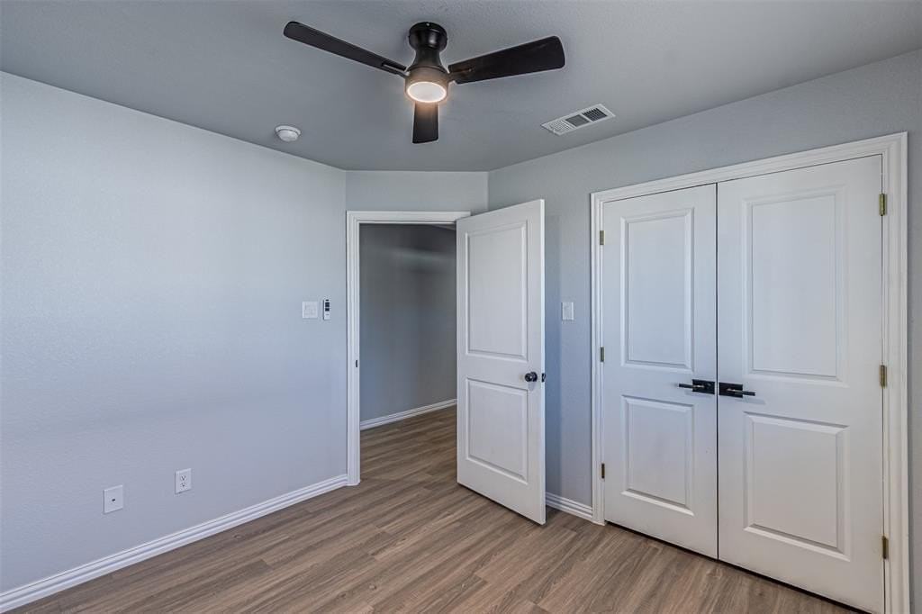 2419 Jeffries St - Photo 5 of 21