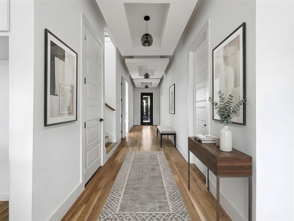 1958 Toronto St - Photo 5 of 32