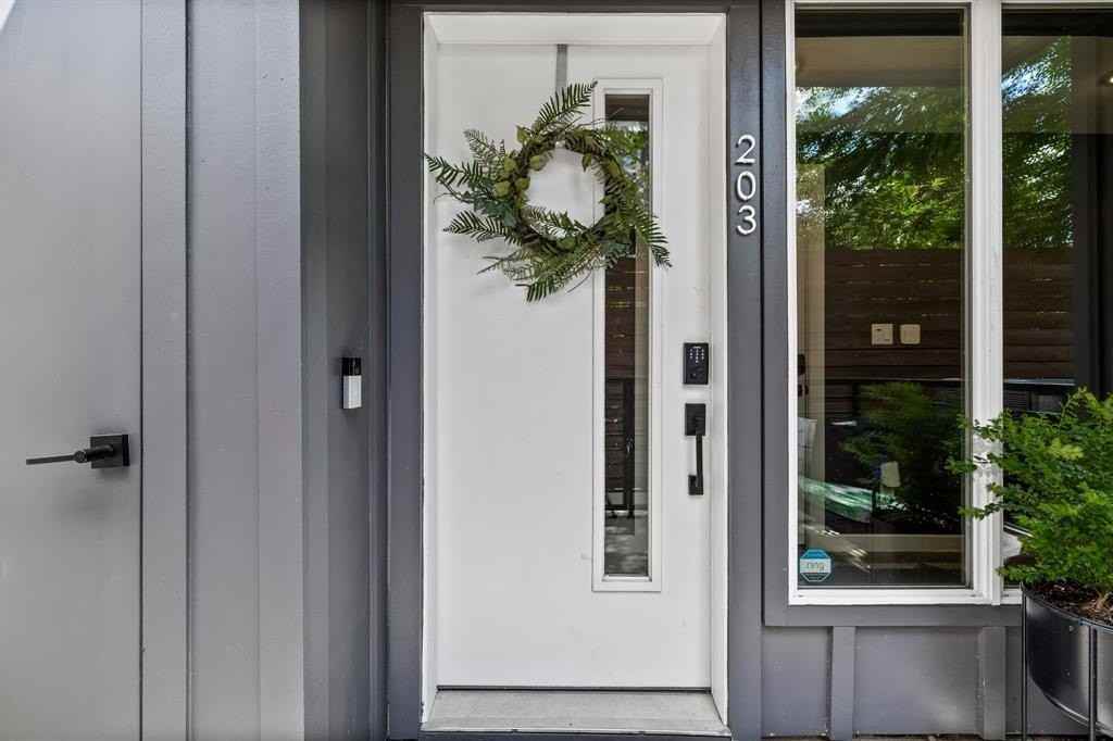 1507 N Garrett Ave #203 - Photo 2 of 40