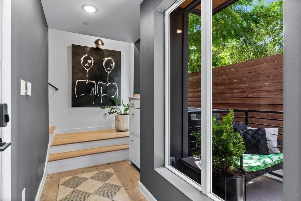 1507 N Garrett Ave #203 - Photo 6 of 40