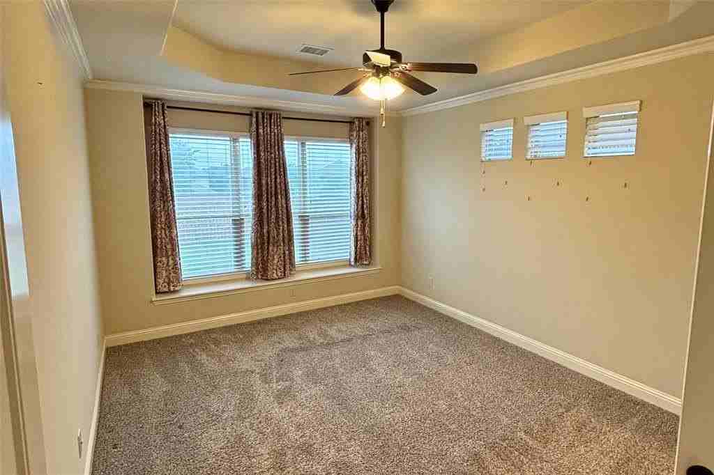 5547 Lightfoot Ln - Photo 7 of 34