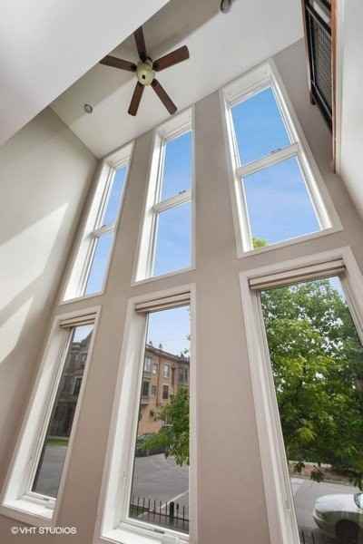 1458 N Artesian Ave #E0 - Photo 4 of 8