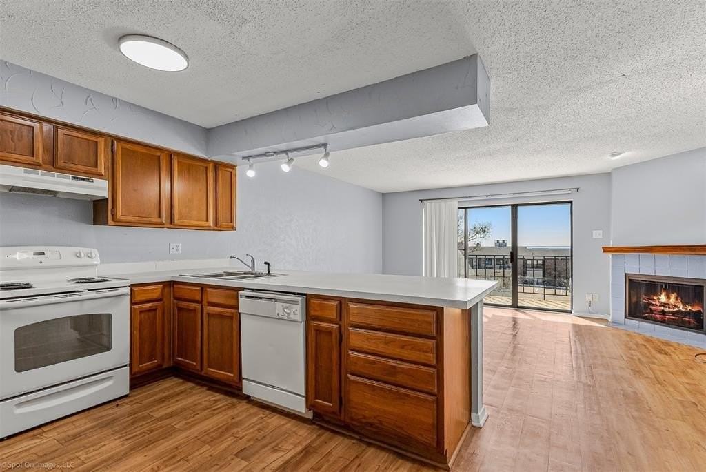 304 Henry M Chandler Dr - Photo 7 of 9