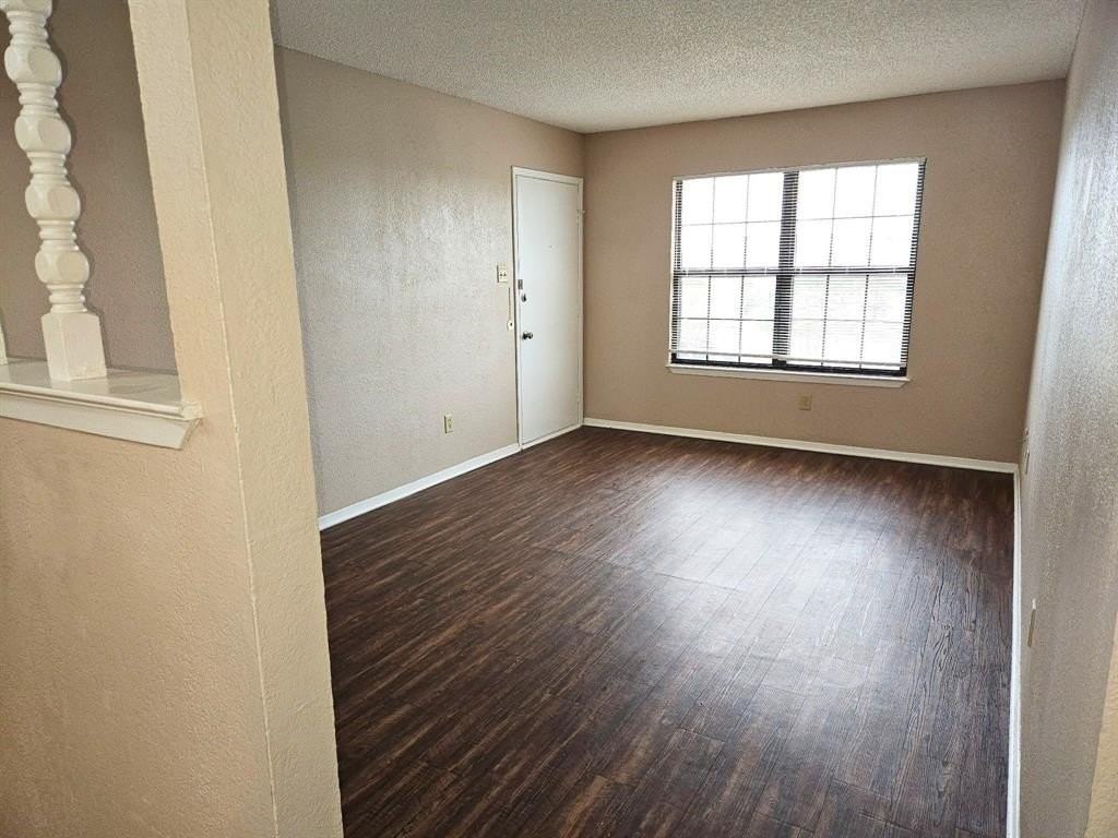 6321 Richland Plaza Dr #D - Photo 4 of 11