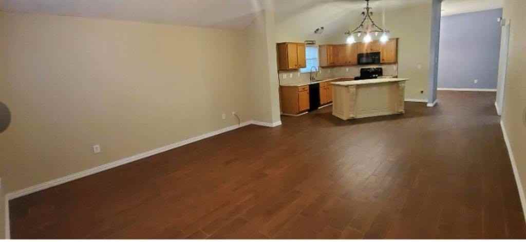 204 Trenton Dr - Photo 5 of 27