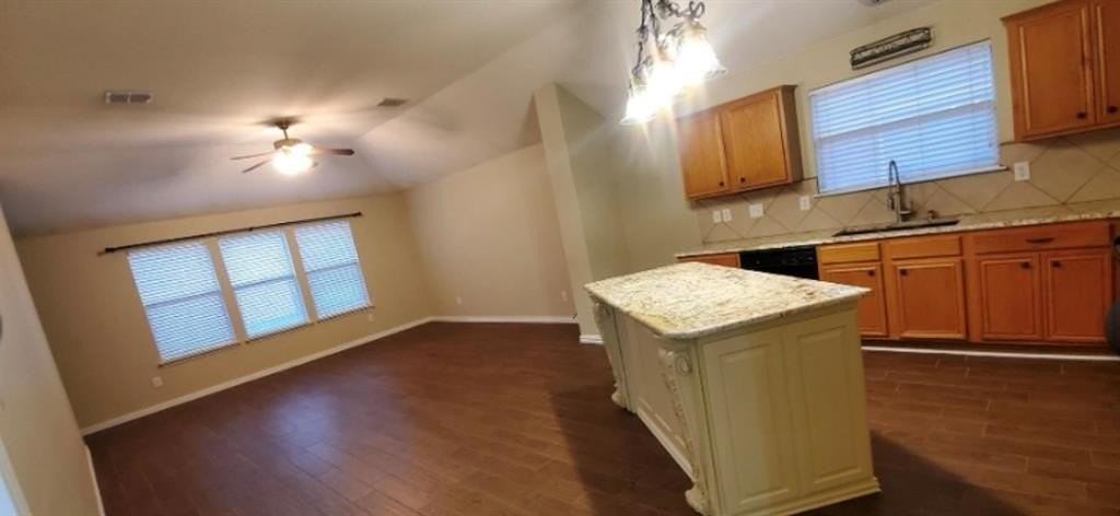 204 Trenton Dr - Photo 7 of 27