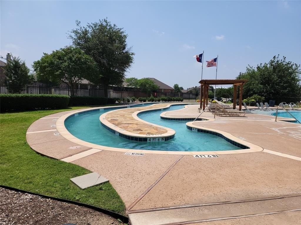 9028 Navigation Dr - Photo 2 of 40