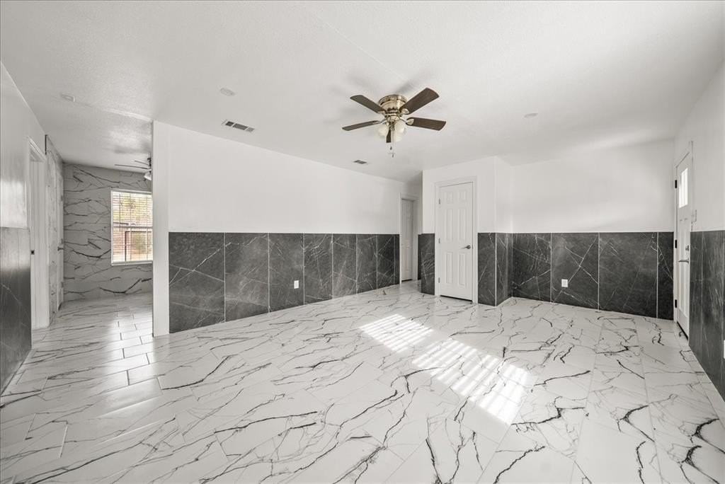 5507 Alexander St - Photo 3 of 18