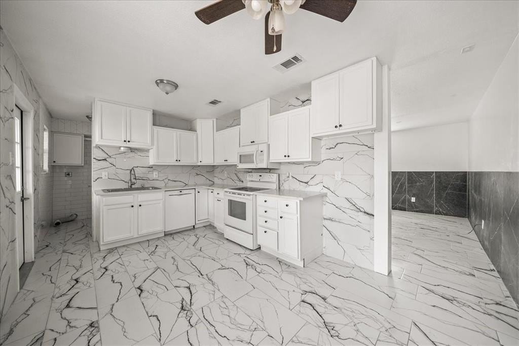 5507 Alexander St - Photo 7 of 18