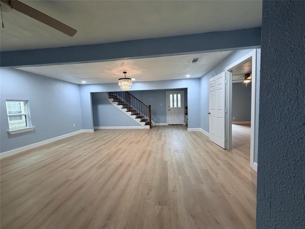 721 Lexington Dr - Photo 3 of 18