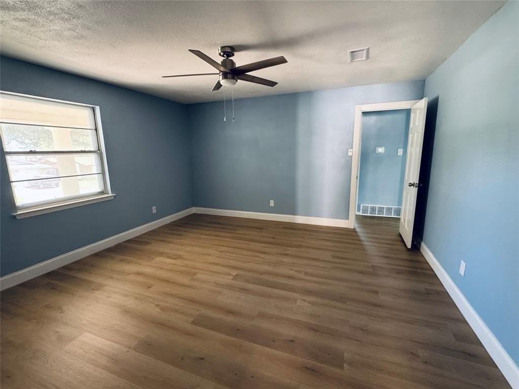 721 Lexington Dr - Photo 6 of 18