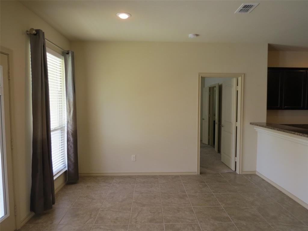 11045 Erinmoor Trl - Photo 7 of 15