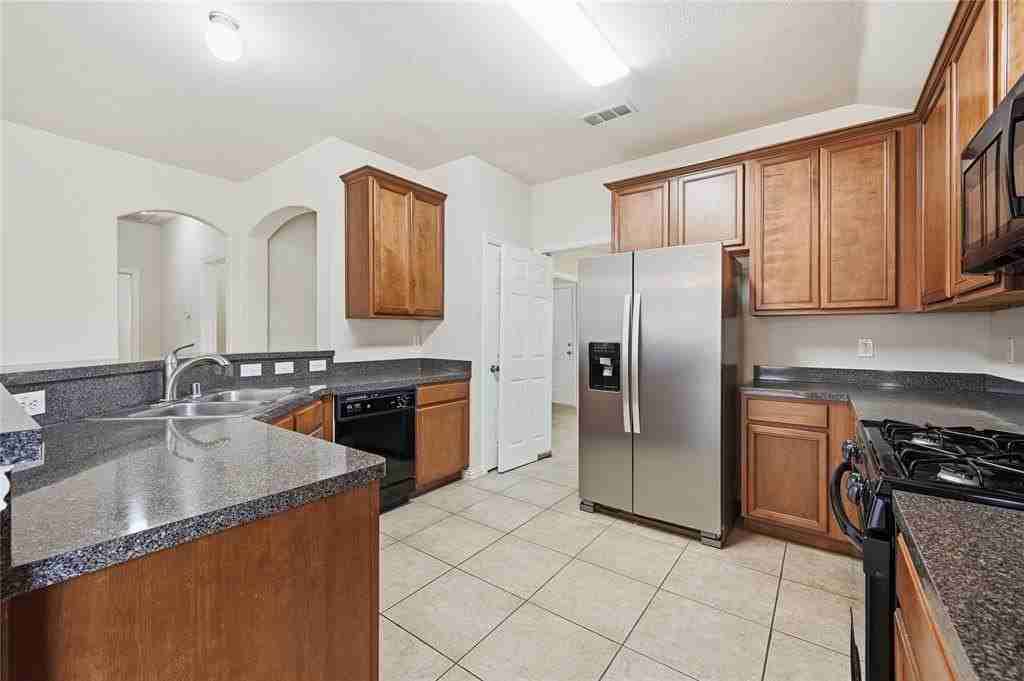 5309 Barkridge Trl - Photo 6 of 26