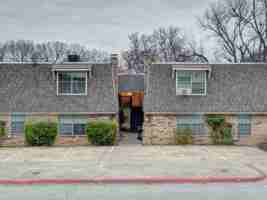 featured image of 3319 Crites St #203