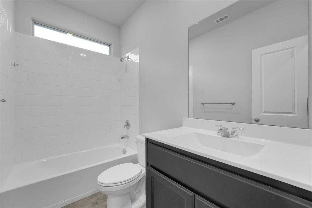 312 Youngblood Ln - Photo 7 of 29