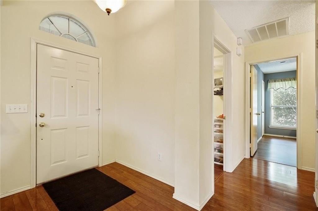 1309 Aspen Ln - Photo 2 of 26