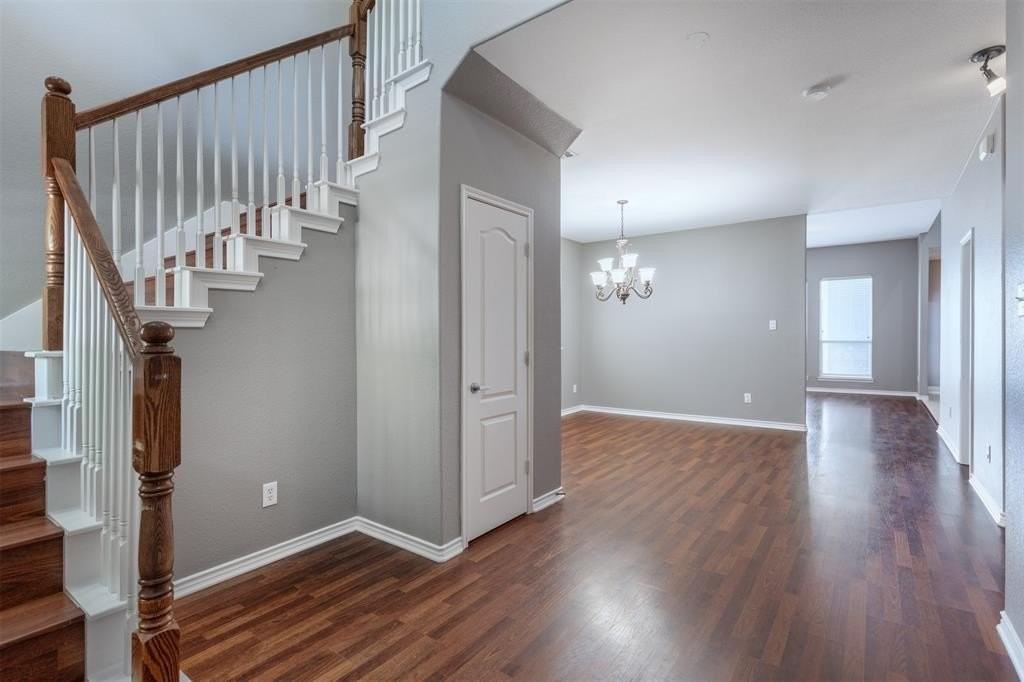 1240 Hayden Ln - Photo 6 of 39