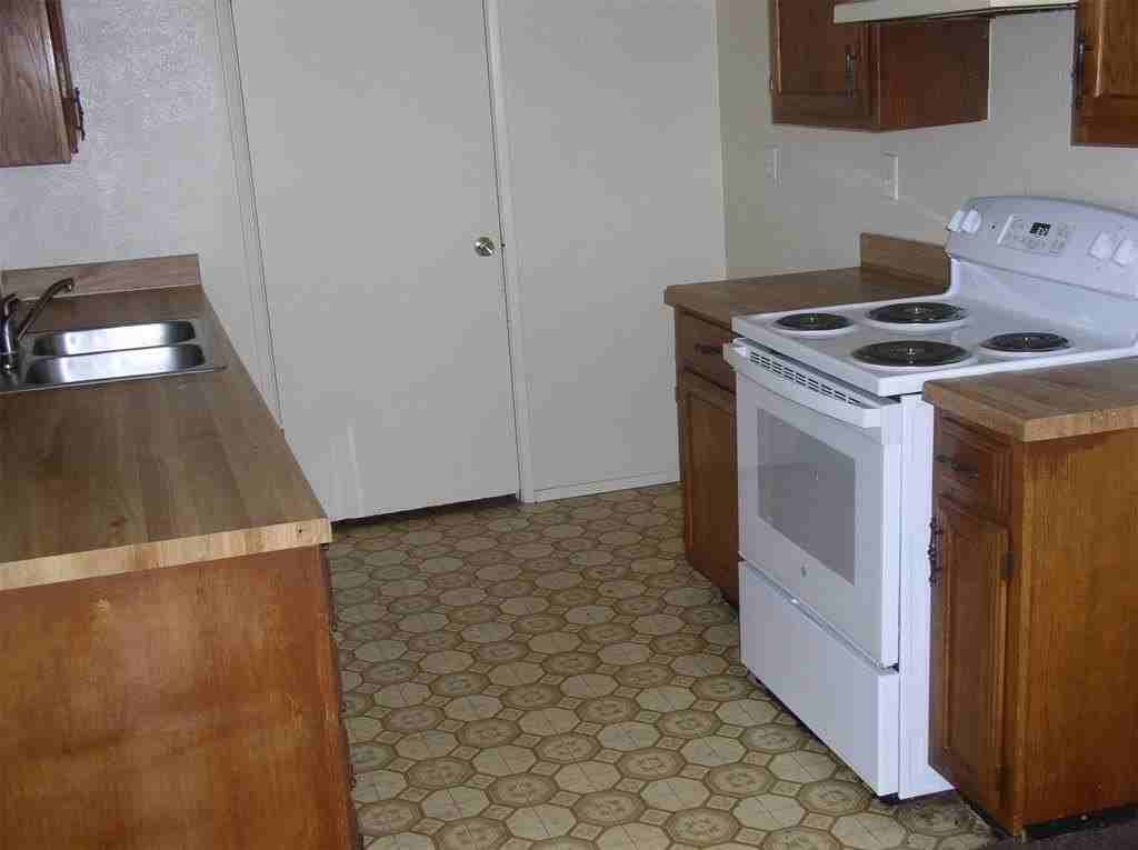 7210 Pineberry Rd - Photo 4 of 8