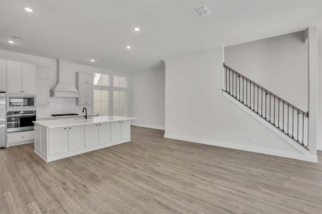 12077 Brubaker Dr - Photo 5 of 34