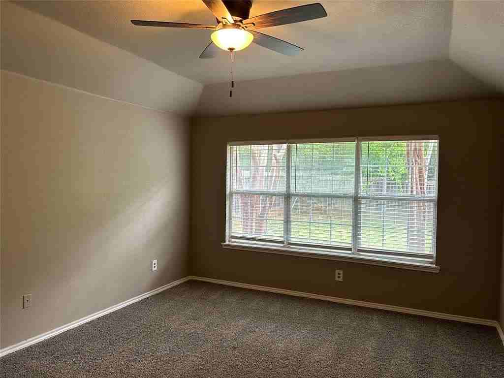 612 Everglade Dr - Photo 6 of 15